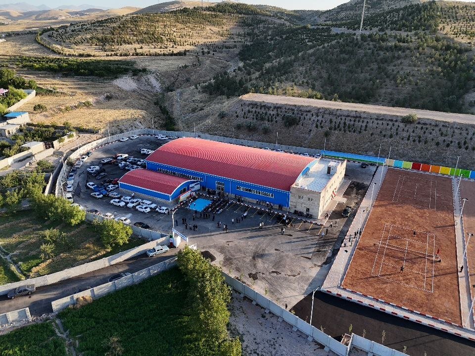 بهره‌برداری از پروژه‌های ورزشی محله چاوان با ۴۰۰ میلیارد ریال هزینه