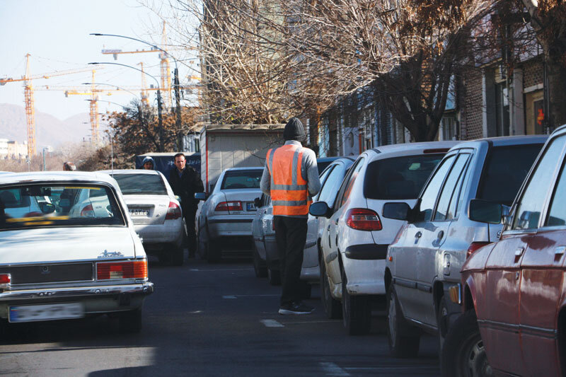 حذف پارکبانها از معابر تبریز/ شهروندان از اپلیکیشن تبریز استفاده کنند