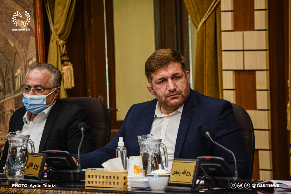 بدل پهلوان به “فتیله پیچ” تعلیق/پای دبیری در میان است؟