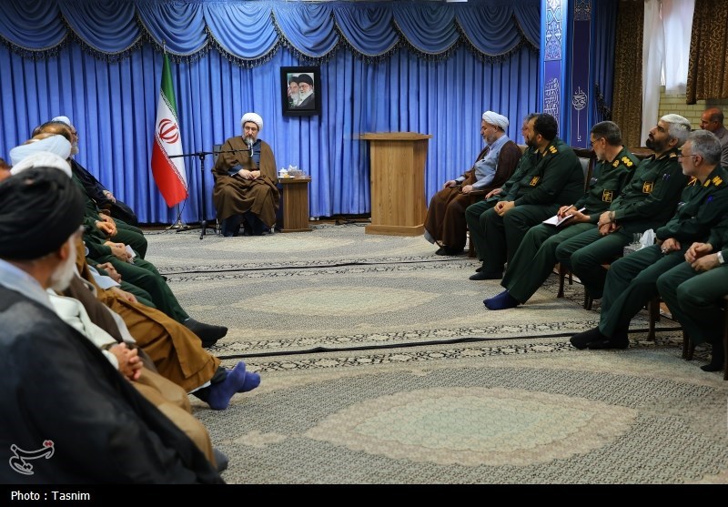 1404021317051699032740364 عقیدتی – سیاسی نقش مهمی در تقویت فرماندهی نظامی دارد