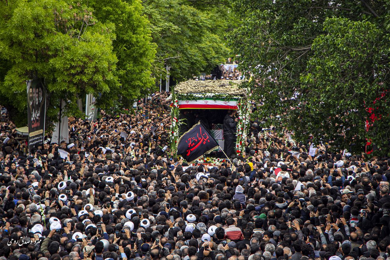 IMG 20250512 173115 701 1 - تشییع پیکر شهدای خدمت