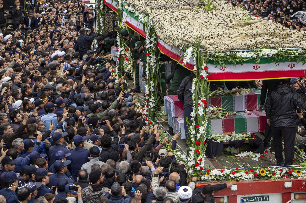 IMG 20250512 173116 137 - تشییع پیکر شهدای خدمت